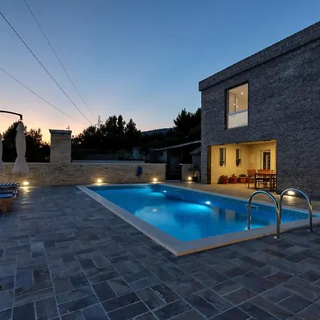 Unendliche Freude By Interhome Ferienhaus Makarska